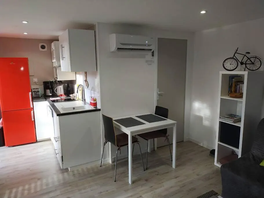 Appartement Studio Jacuzzi Prive A 8 Min A Pied De La Plage à La Ciotat